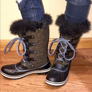 Sorel Laceup Waterproof Boots